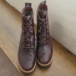 Timberland Brown Combat Boots with Leather and Lace-Up Design